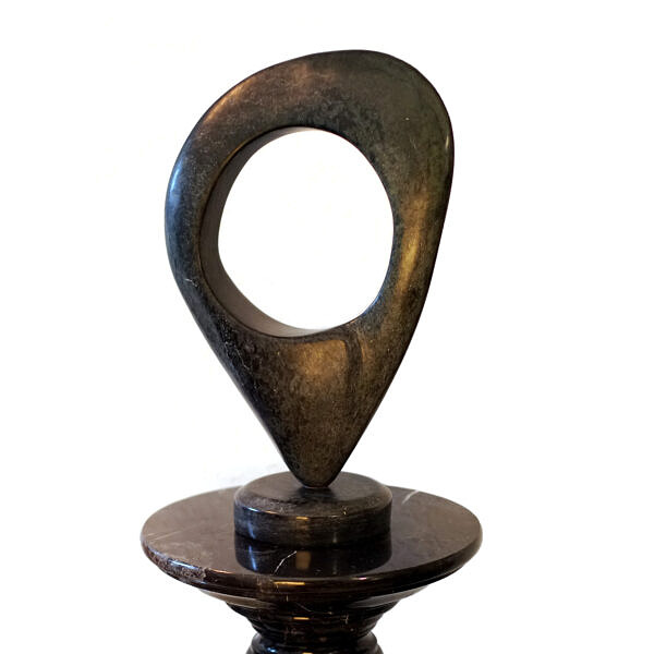 inuit-soapstone-sculpture