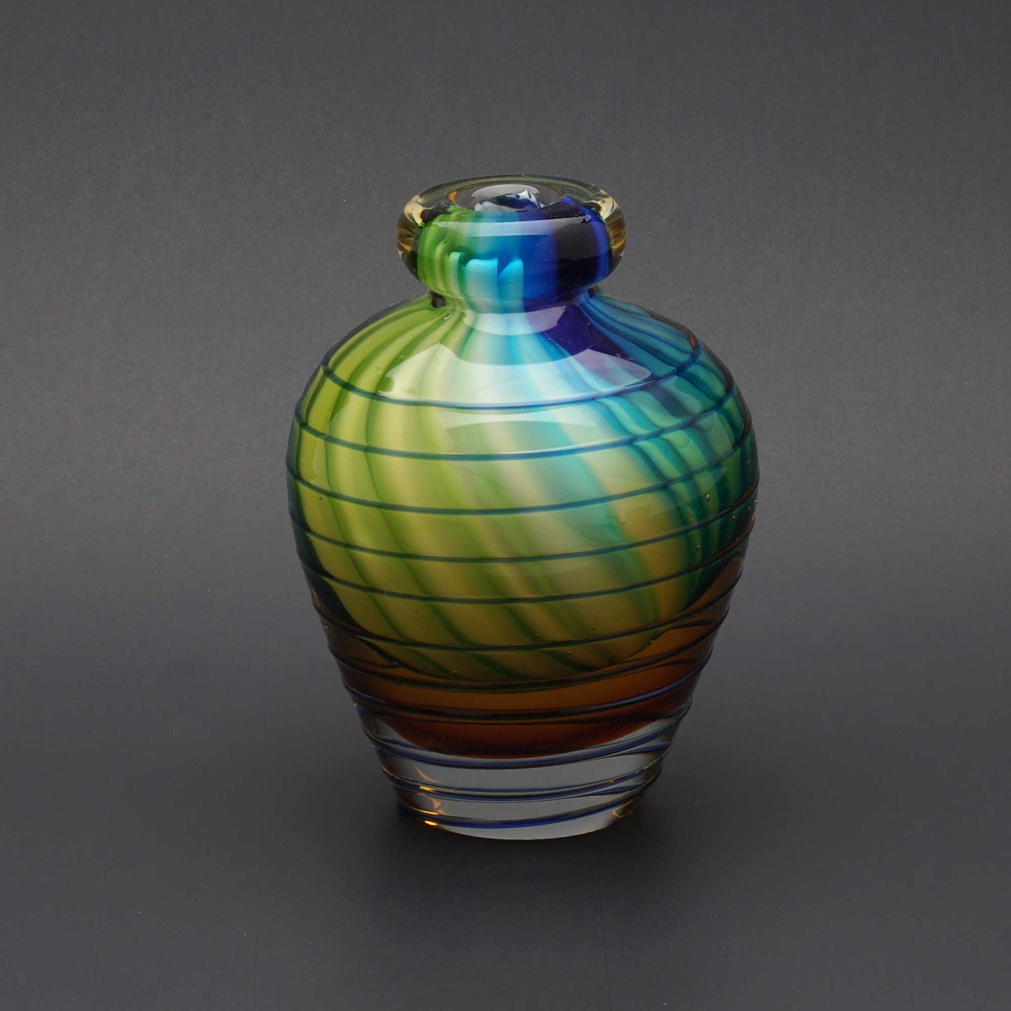 art_glass_vase