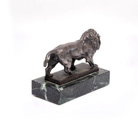 sterling_silver_lion_sculpture_0005_Capture One Catalog0203.jpg